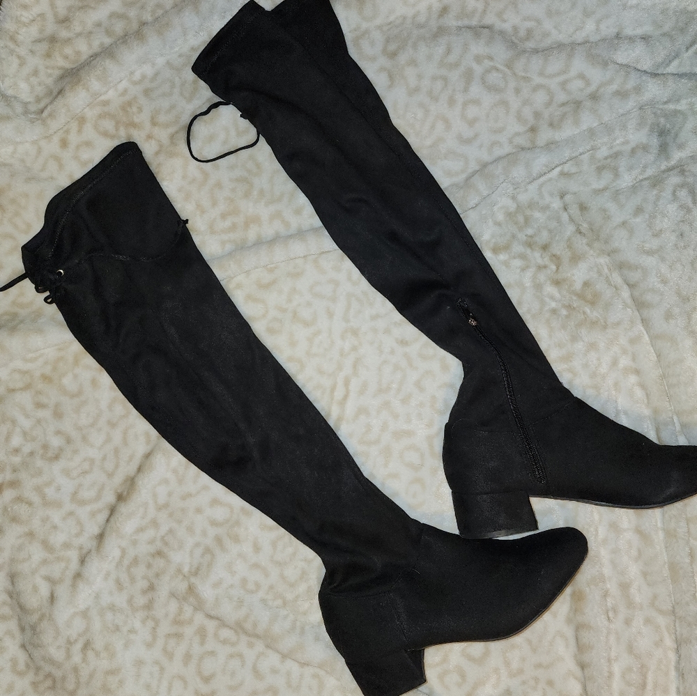 FASHION NOVA Knee High Heeled Boots
